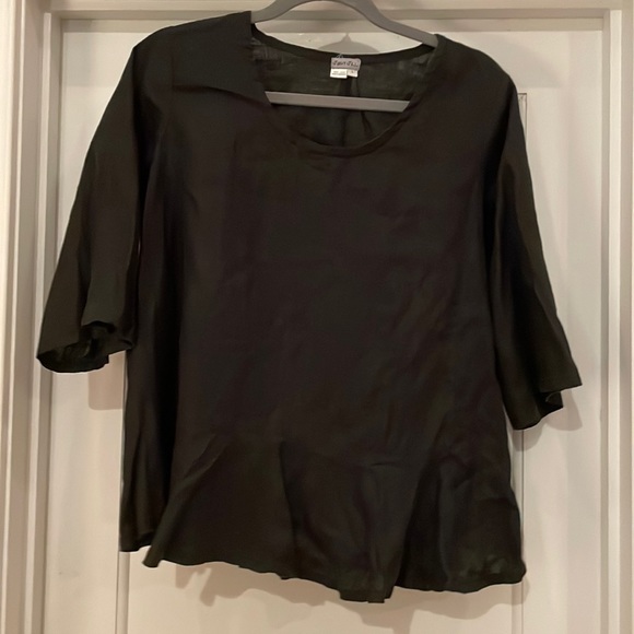 Black linen top with 3/4 sleeves and peplum - Picture 1 of 6